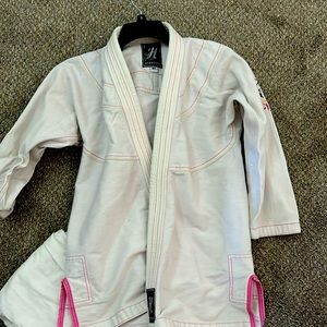 War tribe women’s gi used but gently W1